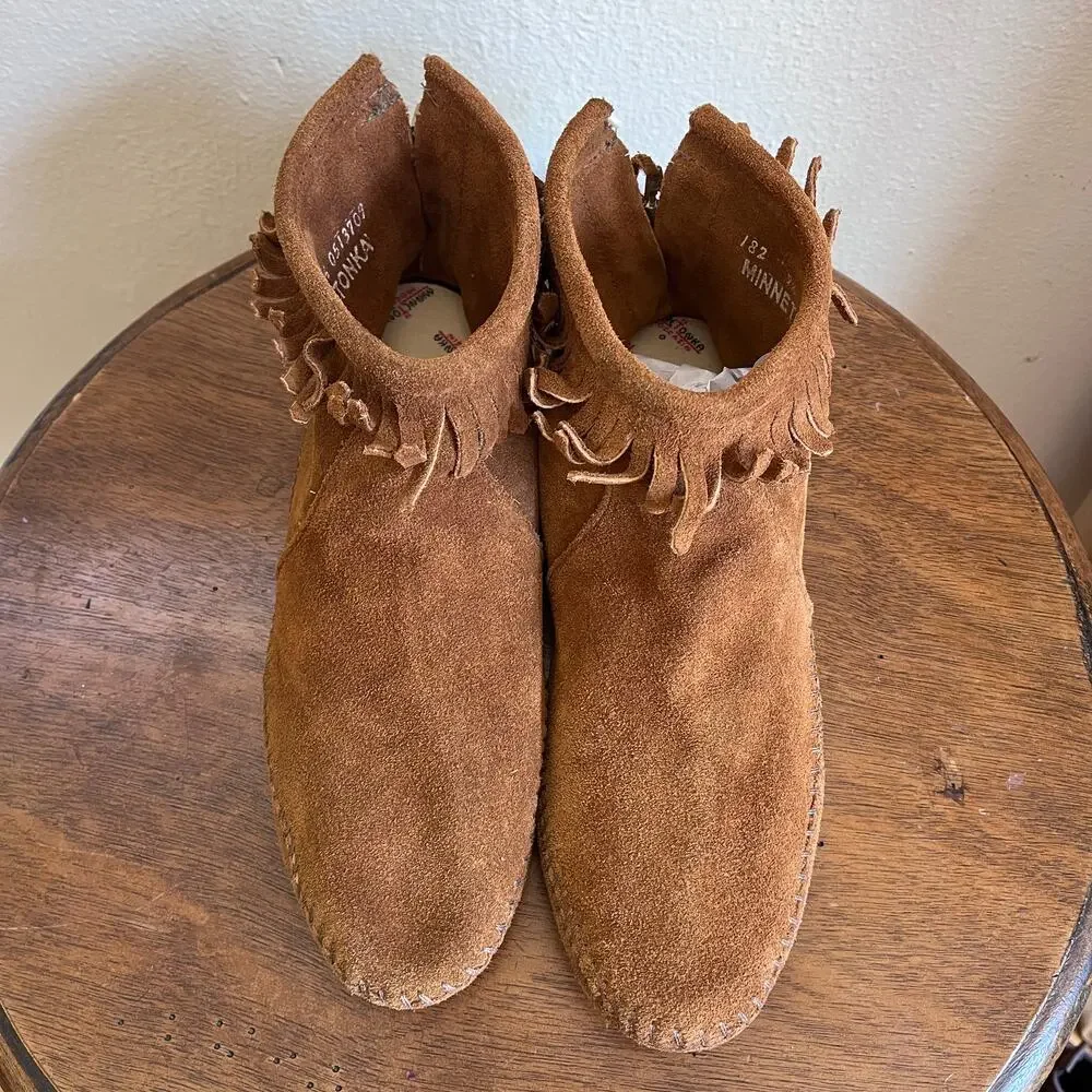 Minnetonka Moccasin Fringe 182 Back Zipper Boot Softsole Women's 9.5
